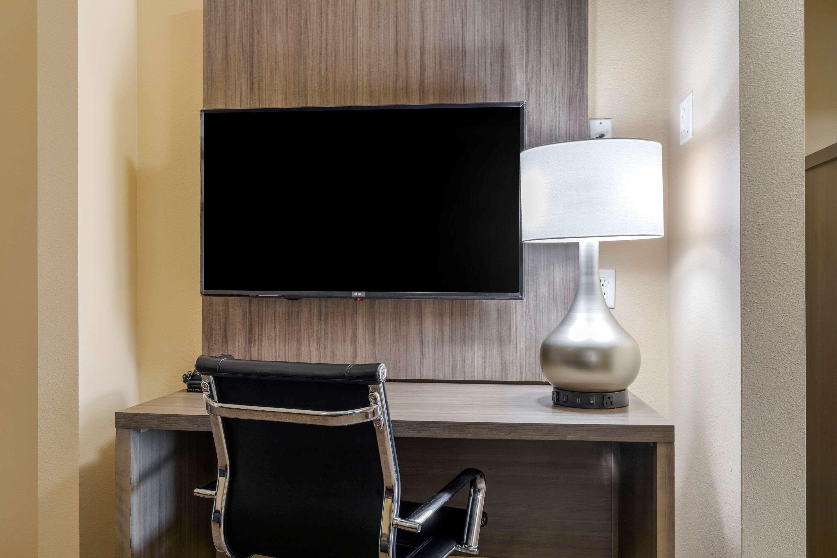 Comfort Suites Dfw Airport Ирвинг Экстерьер фото