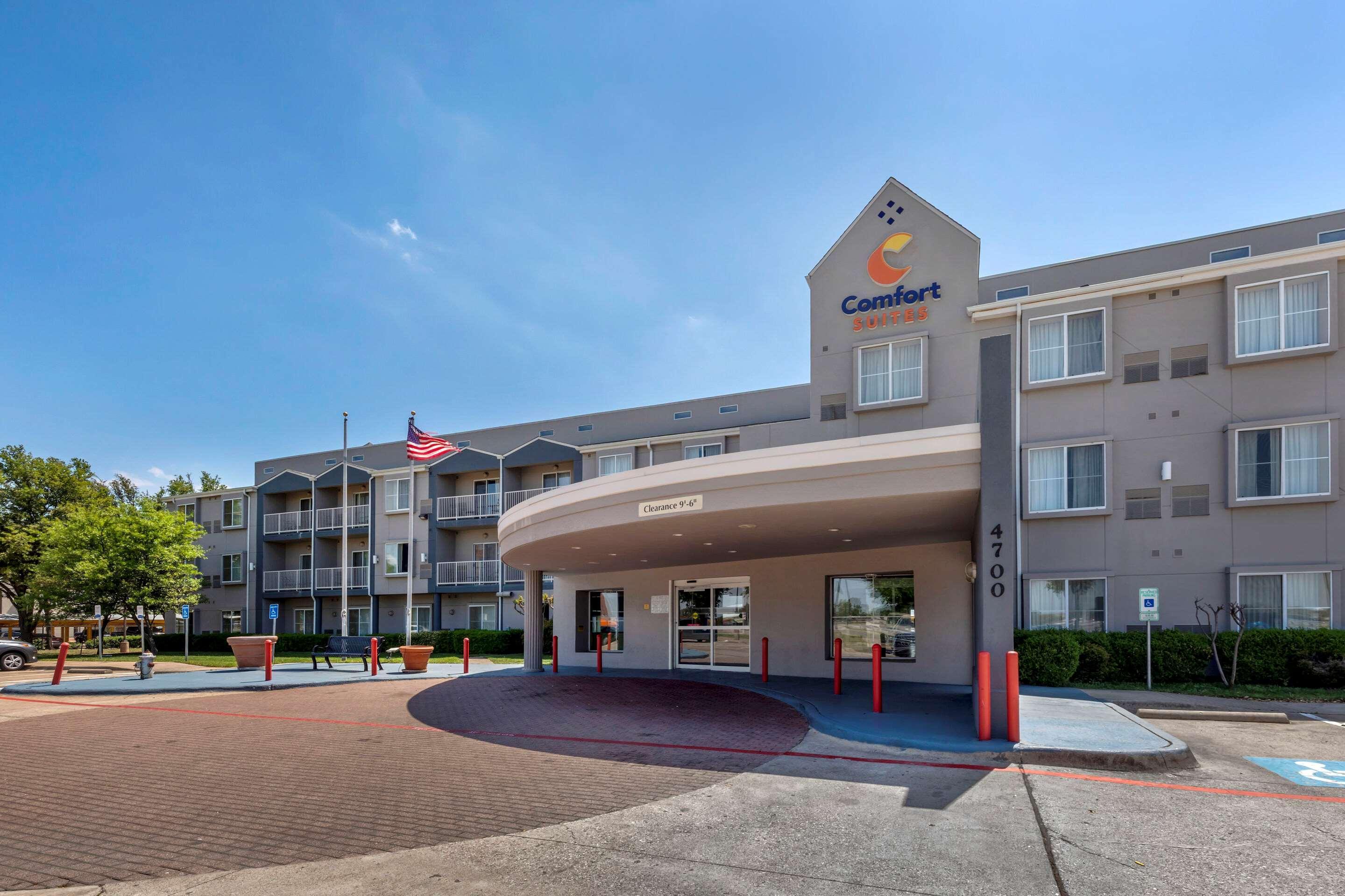 Comfort Suites Dfw Airport Ирвинг Экстерьер фото