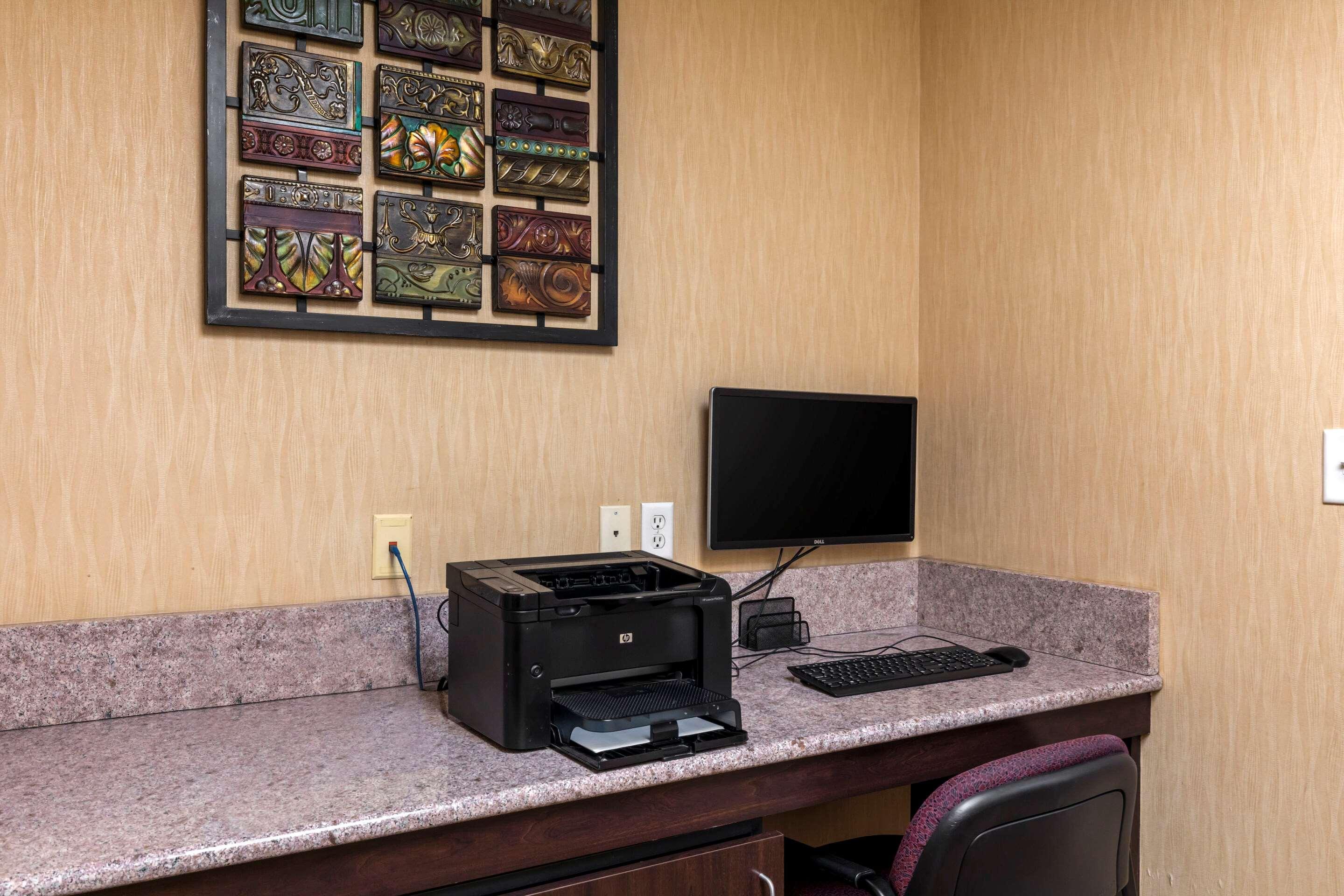 Comfort Suites Dfw Airport Ирвинг Экстерьер фото