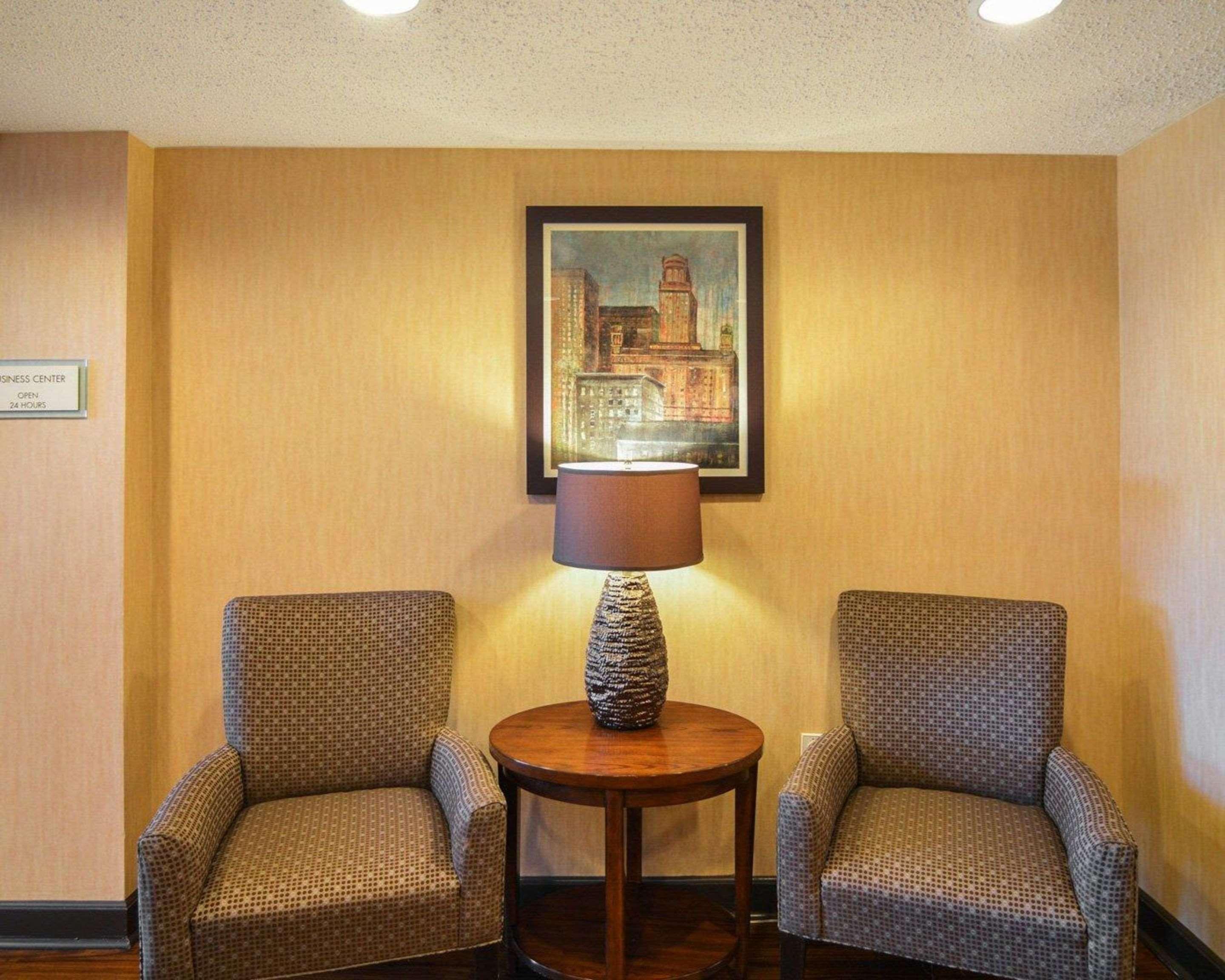 Comfort Suites Dfw Airport Ирвинг Экстерьер фото