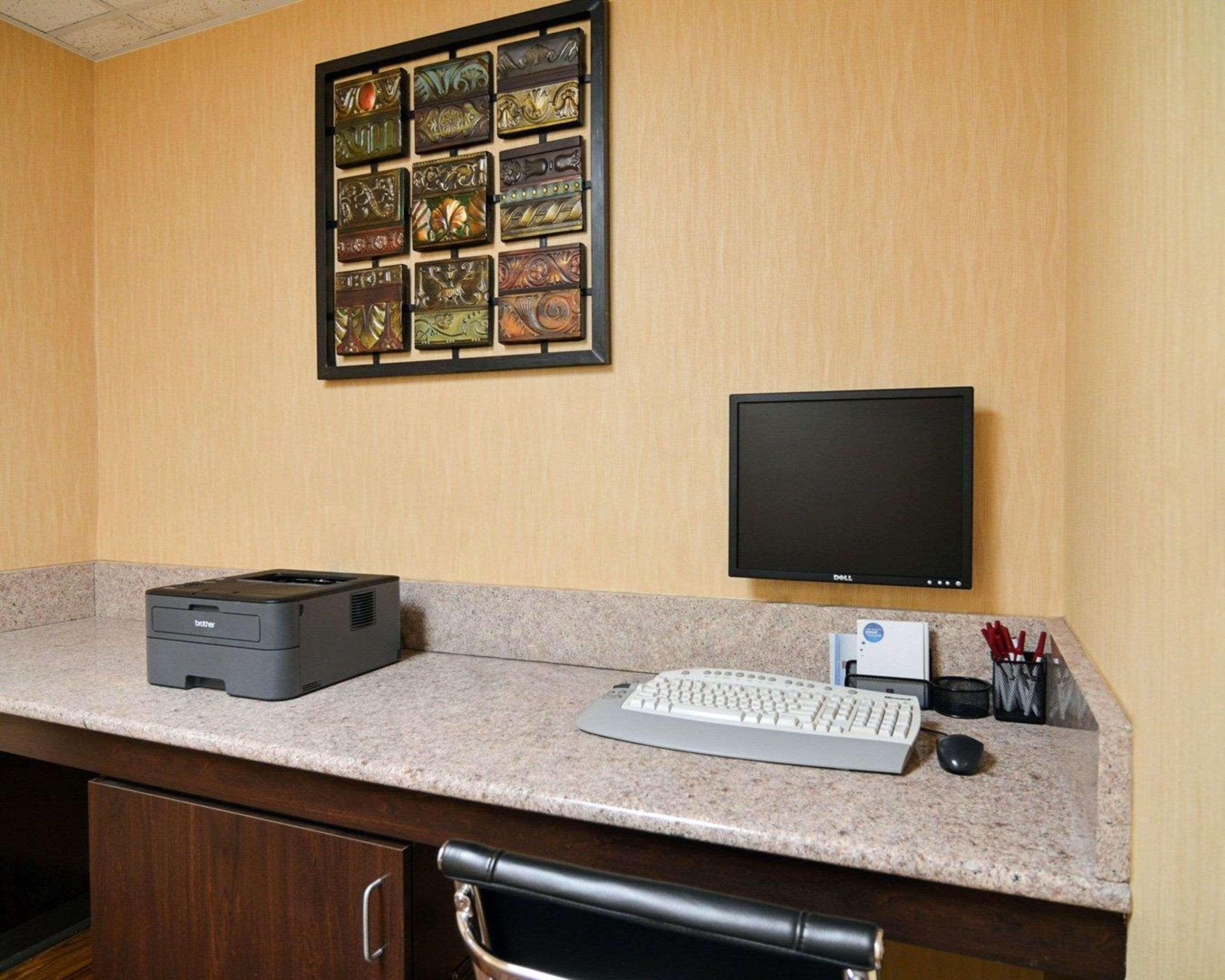 Comfort Suites Dfw Airport Ирвинг Экстерьер фото